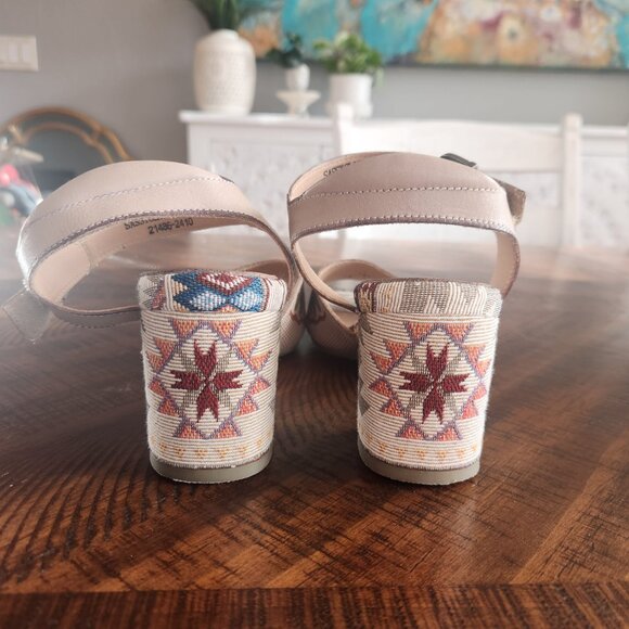 L'Artiste by Spring Step Leather Sandals - Sassyclass | Size 8.5 - Picture 6 of 10